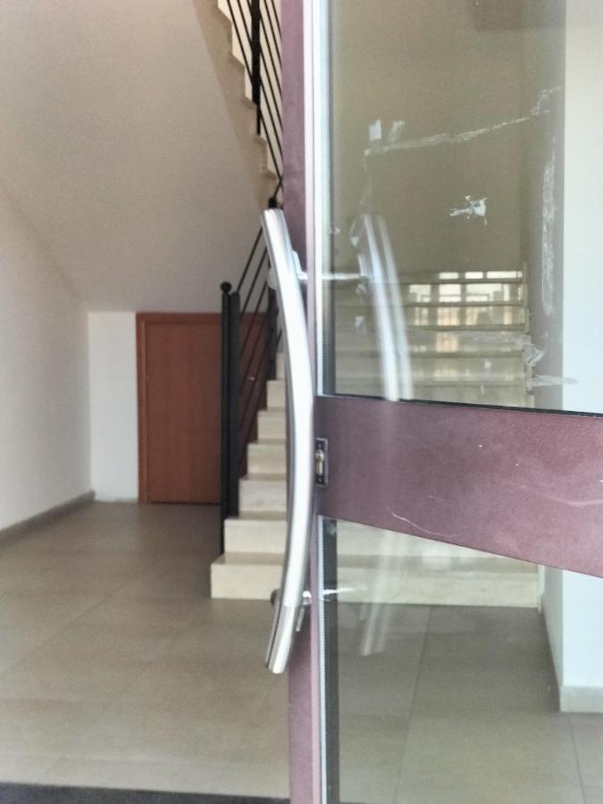 Twin House Διαμέρισμα Tito Εξωτερικό φωτογραφία